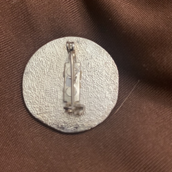 Vintage Toronto Maple Leafs pin - Picture 2 of 2